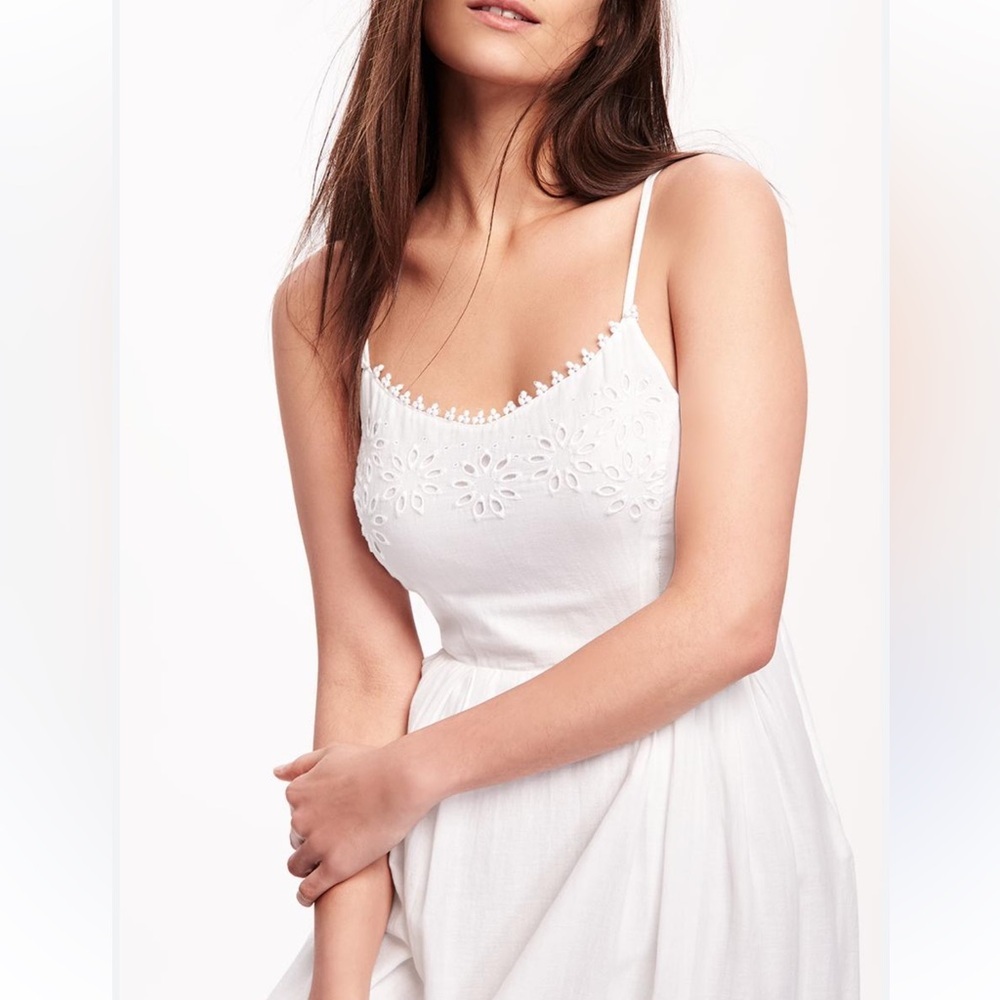 OLD NAVY Embroidered Crepe Dress for Women in White boho lace size M cotton